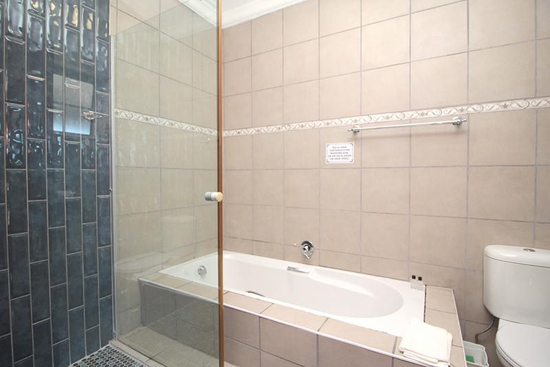 5 Bedroom Property for Sale in Tergniet Western Cape
